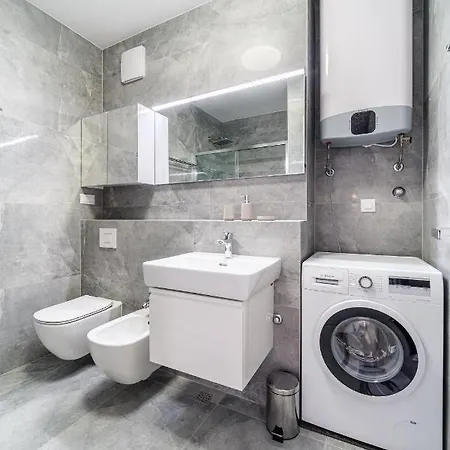 Apartman Golden View 7 *