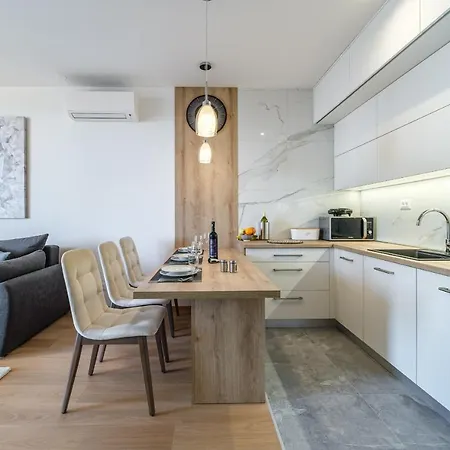 Golden View 7 Apartman