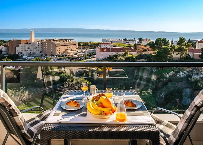 Appartement Golden View 7 *